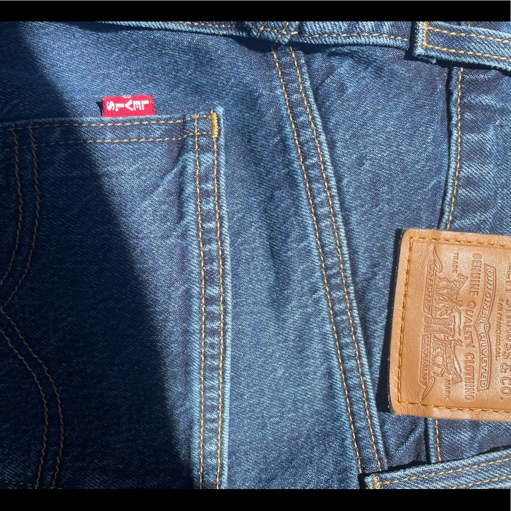 Levi's 70's High Rise Flare Jeans (LIKE NEW)